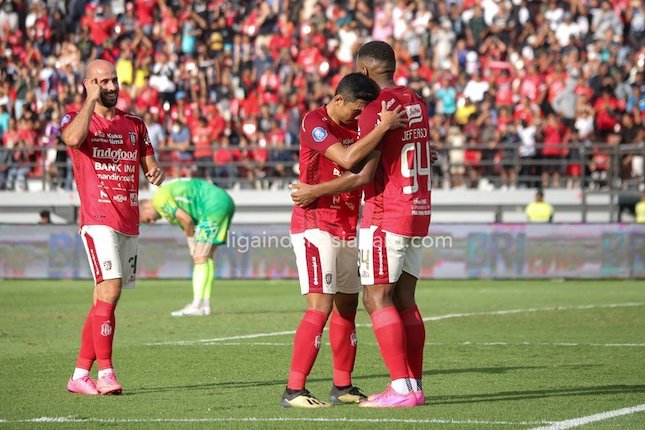 Duel Seru di Pekan ke-16: Bali United vs. Persebaya Surabaya