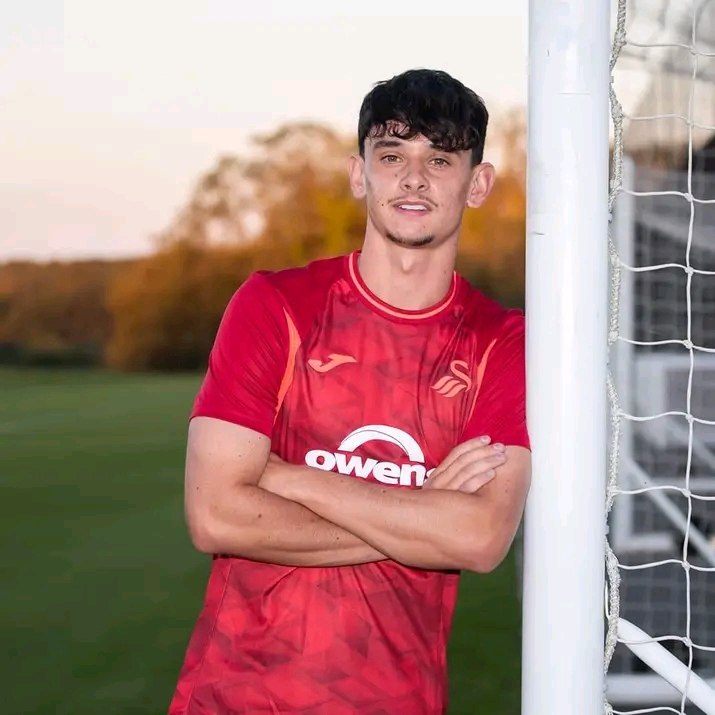 AC Milan Naksir dengan Gelandang Arsenal Ini, Berani Bayar Sampai €25 Juta 1698917257945