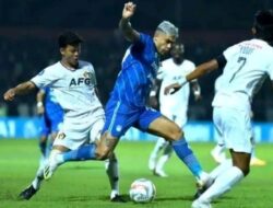 De Ja Vu? Persib Selalu Kalah di Kandang Kala Jumpa Persik Kediri