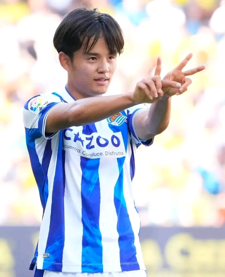 Niatnya Ajak Menderita Bersama, MU Tawarkan Gaji Fantastis ke Tafekusa Kubo 1703566898203