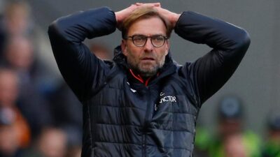 Klopp Akui Sangat Kesulitan Tanpa Kehadiran Dua Bek Kiri Liverpool