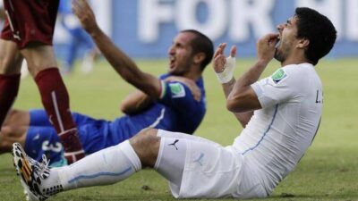 Suarez Ungkap Cerita Kontroversial Bagaimana Gigitan Chiellini Mengubah Jalannya Transfer ke Arsenal