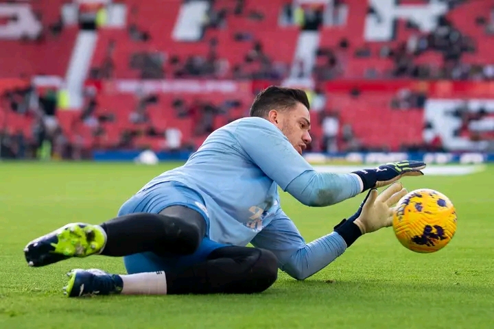 Ederson Absen Ampe 4 Minggu, City Kebingungan 1710228333571