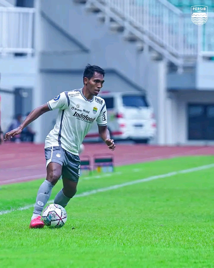 Bojan Hodak Panik Sebut Persib Bandung Dalam Bahaya, Kenapa? 1710485540785