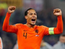 Dukungan Dirk Kuyt Pada Van Dijk Sebagai Kapten Belanda