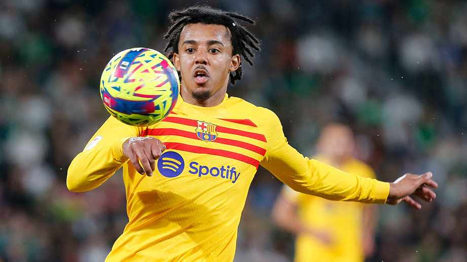 Manchester United Aji Mumpung Bek Barcelona Bakalan Diangkut