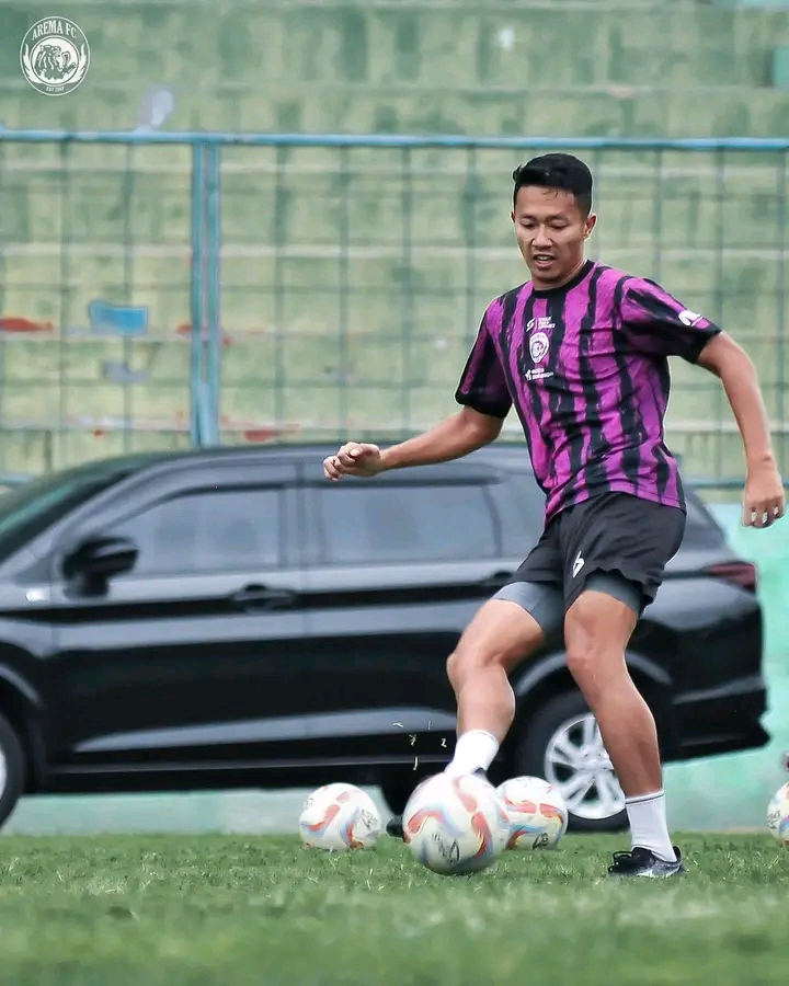 Arema FC Buat Peraturan Baru : Haramkan Awak Media Saat Latihan 1712830097589