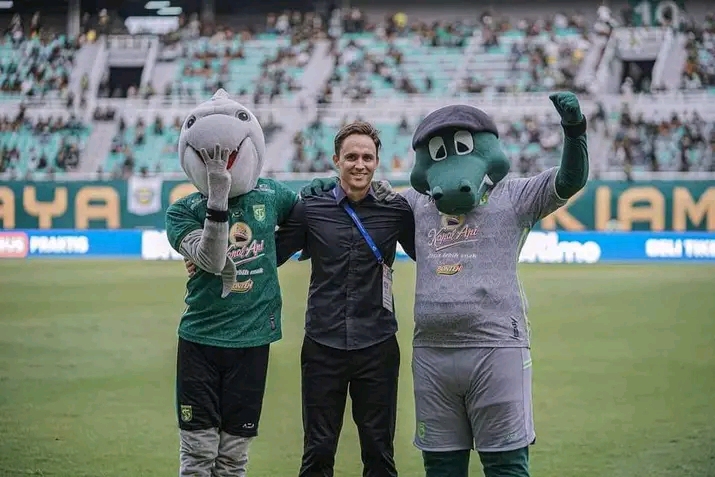 Jelang Lawan Dewa United, Pelatih Persebaya Ingin Mainnya Berkembang 1713083940757