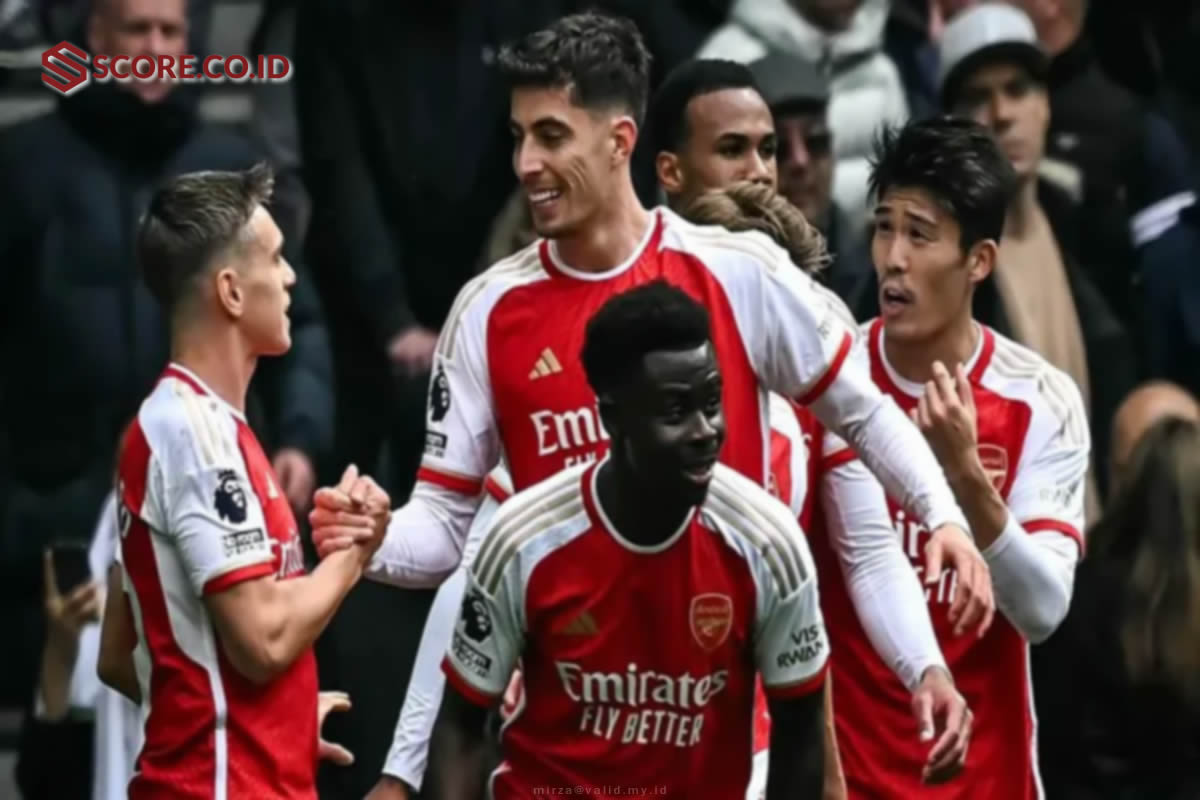 Arsenal Dipepet Ketat Man City di Liga Inggris