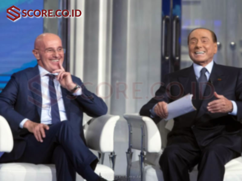 Sacchi Desak AC Milan Agar Tetap Pertahankan Stefano Pioli