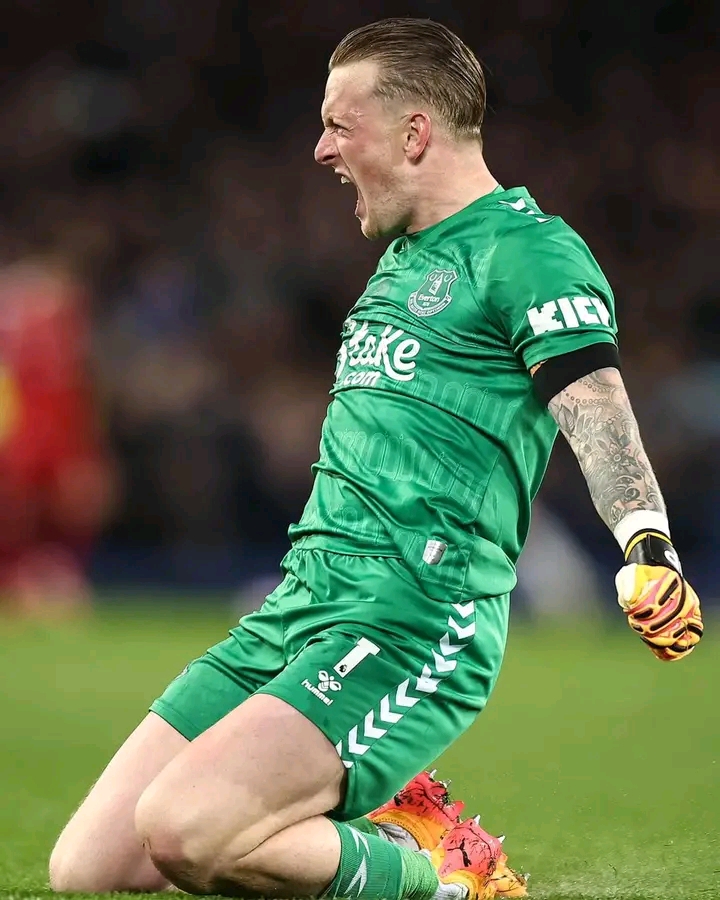 Chelsea Naksir Dua Pemain Ini, Semuanya Posisi Kiper pickford