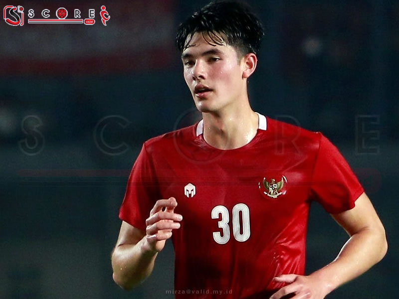 Absennya Justin Hubner dan Kembalinya Elkan Baggott