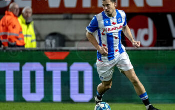 Alasan Thom Haye Selalu Tampil Dengan Sepatu Hitam