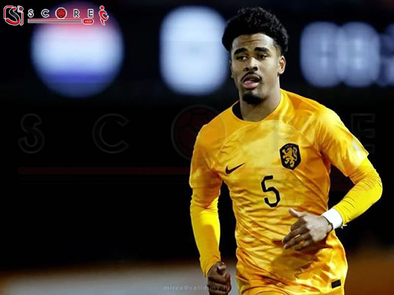 Sepatu Pemain ini Diantarkan Ayah ke Jerman Karena Mendadak Main di Euro 2024