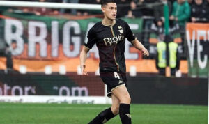 Jay Idzes Bermain 45 Menit, Venezia Menang Telak atas Vis Pesaro