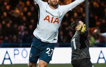 Berita Transfer: Tottenham Hotspur Terbuka untuk Tawarkan Bek ke Barcelona