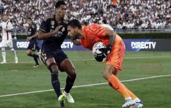 Kiper Milan Cedera, Malah Dapat Tawaran Kiper Buangan Liverpool