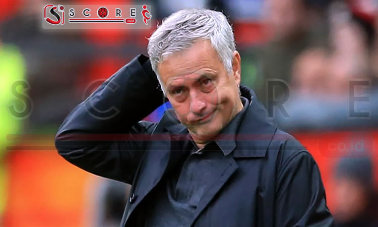 Mourinho yang Terlalu Pede Sekarang Gigit Jari