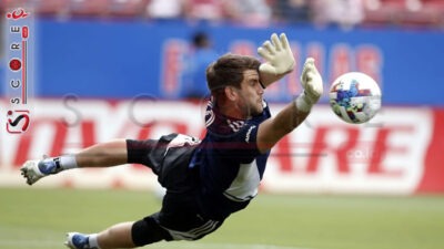 Penampilan Maarten Paes