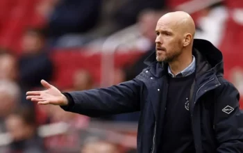 Balik ke Manchester, Erik Ten Hag Siap Pimpin MU Hadapi Brentford