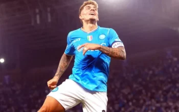 Ban Kapten dan 2 Gol Giovanni Di Lorenzo