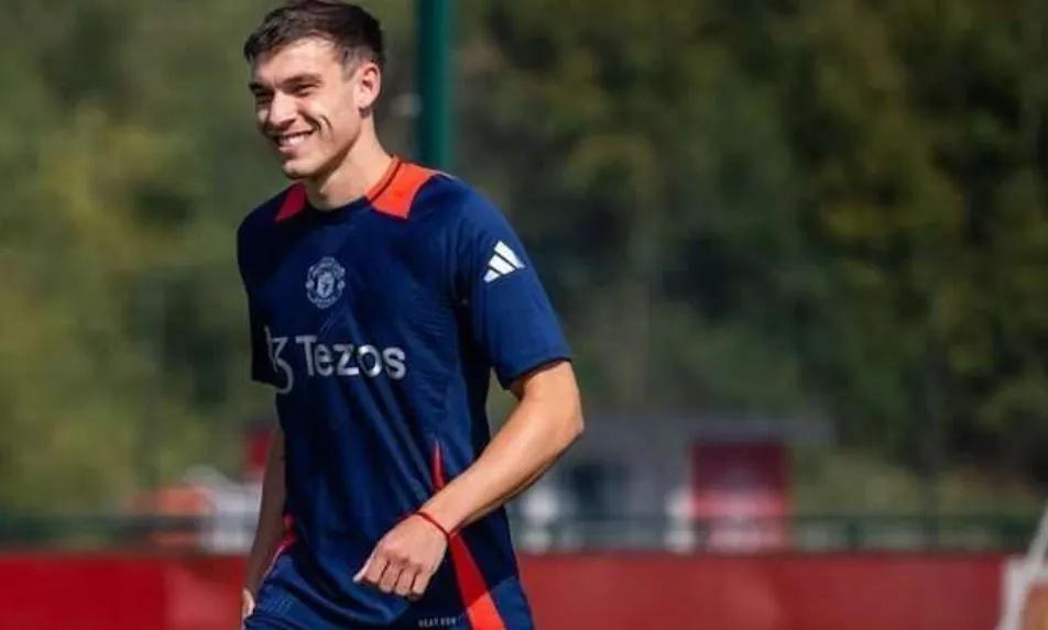Wow! Manuel Ugarte Bakal Starter Terus di MU Hingga Akhir Oktober 2024? Manuel Ugarte 1