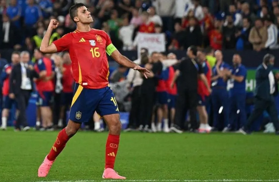 Rodri, Pemain Man City Pertama yang Raih Ballon d'Or Rodri 1
