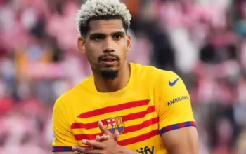 Ronald Araujo Tegaskan Barcelona Harus Juara Musim Ini