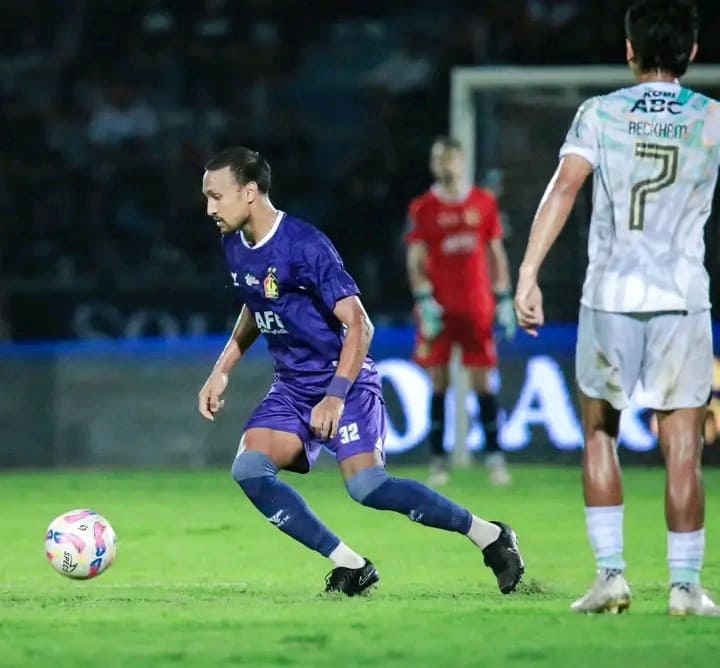 Persik Kediri Catat Rekor Unik