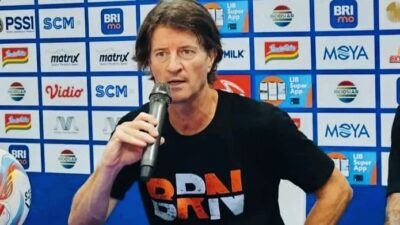 Pelatih Borneo Salahkan Wasit Akibat Kalah dari Persib di Pekan ke-11 Liga 1