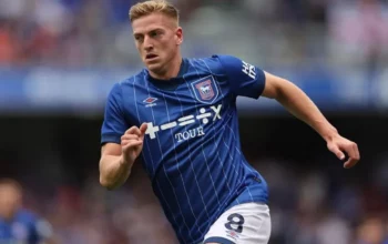 Bye Osimhen dan Isak, Chelsea Coba Alihkan Bidikan ke Striker Muda Ipswich Town
