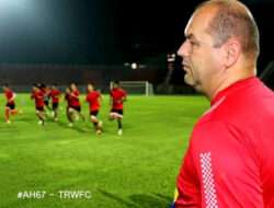 Persib Bandung Alami Apes: Pelatih Kartu Merah, Pemain Cedera Jelang Pekan ke-21