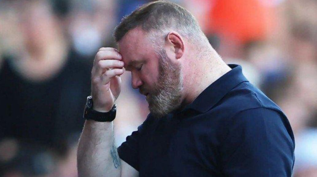 Tahun Baru, Legenda MU Kena PHK Klubnya Wayne Rooney