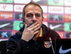 Hansi Flick Membawa Barcelona Unggul 7-1 Lawan Valencia