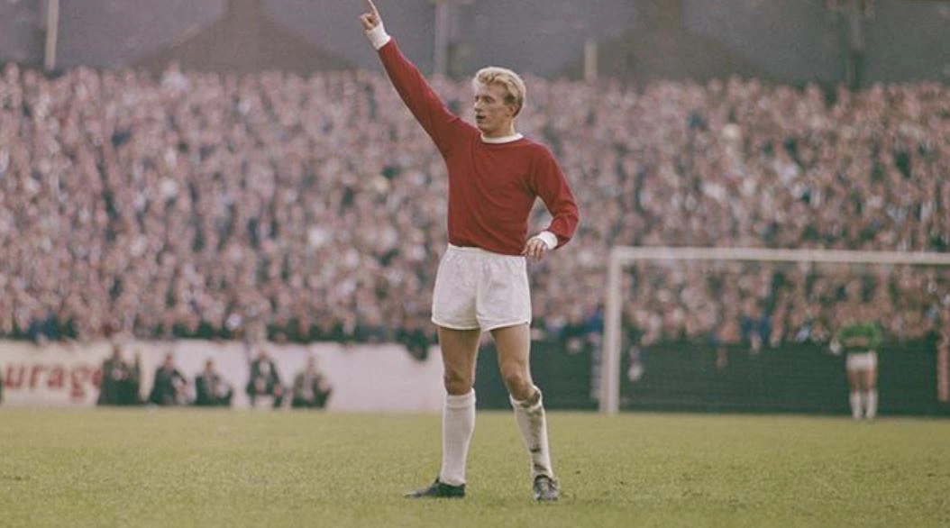 MU Berduka, Legenda Setan Merah Denis Law Meninggal Dunia di Usia 84 Tahun denis law