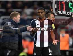 2 Penyebab Alexander Isak Tumbang, Newcastle United Berduka