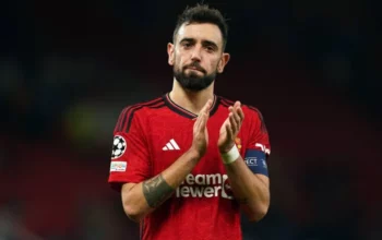 Bruno Fernandes Terlibat Adu Mulut dengan Legenda Everton di Pinggir Lapangan