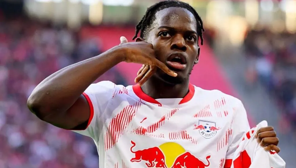 Peremajaan Tim, Manchester United Bakal Impor Bek dari Jerman? Castello Lukeba