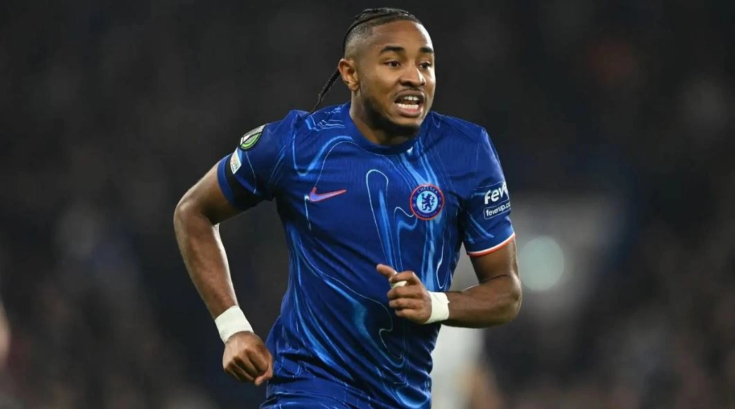 Berpacu dengan Deadline, MU Ngebet Kejar Tanda Tangan Christopher Nkunku atau Mathys Tel Christopher Nkunku