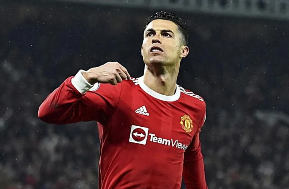 Si Tua yang Tak Pernah Tua: Cristiano Ronaldo dan Rahasia Awet Mudanya Cristiano Ronaldo