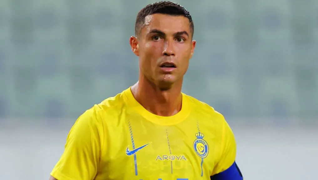 Mantan Pemain Madrid Ini Klaim Messi Pernah Menghinanya secara Rasis Cristiano Ronaldo