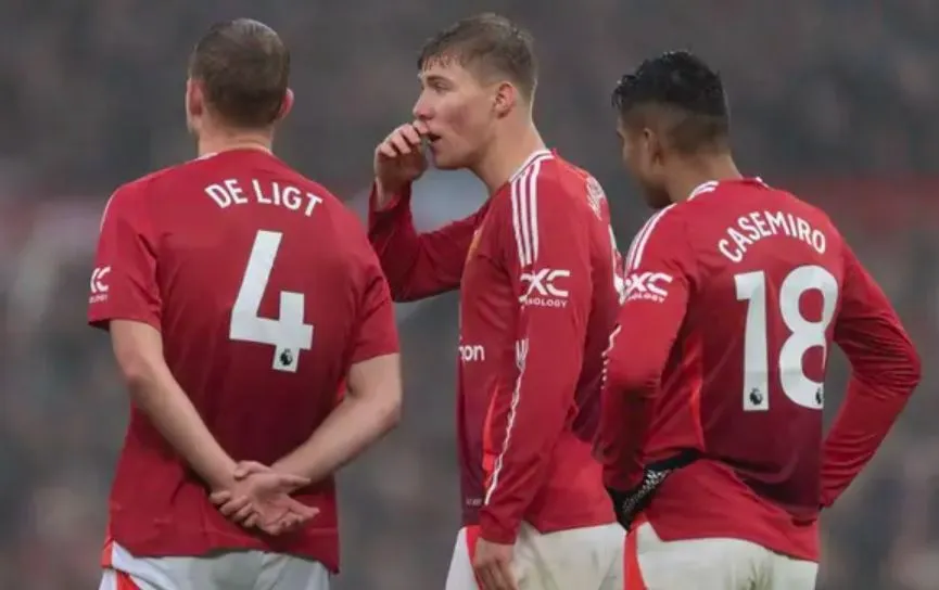 De Ligt & Hojlund Jadi Biang Keladi MU Ditahan Imbang Everton? De Ligt & Hojlund