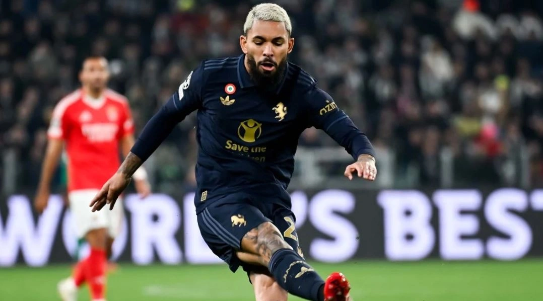 Ternyata Tawaran MU ke Douglas Luiz di Deadline Day Ditolak Juventus Douglas Luiz