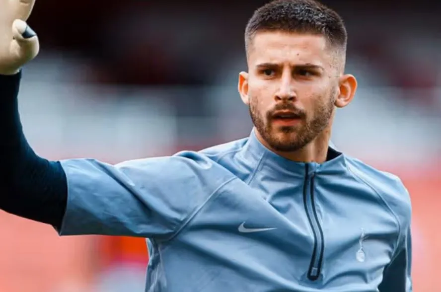 Man of the Match Tottenham vs Manchester United: Guglielmo Vicario Guglielmo Vicario