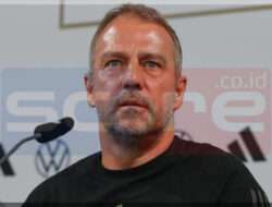 2 Fakta Hansi Flick dan Revolusi Taktik di Barcelona