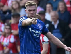 Mau Liam Delap, MU Harus Bayar Segini ke Ipswich Town