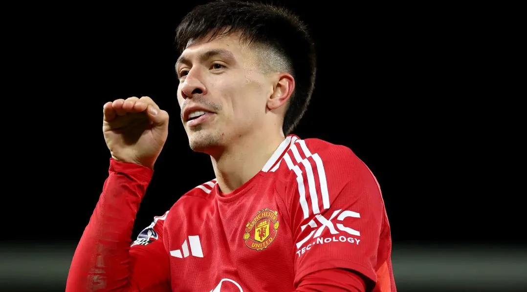 Operasi Sukses, Lisandro Martinez Bakal Absen Lama di Skuad MU? Lisandro Martinez