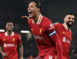 Klasemen Terbaru Liga Inggris Usai Kemenangan di Depan Mata Liverpool Digagalkan Everton