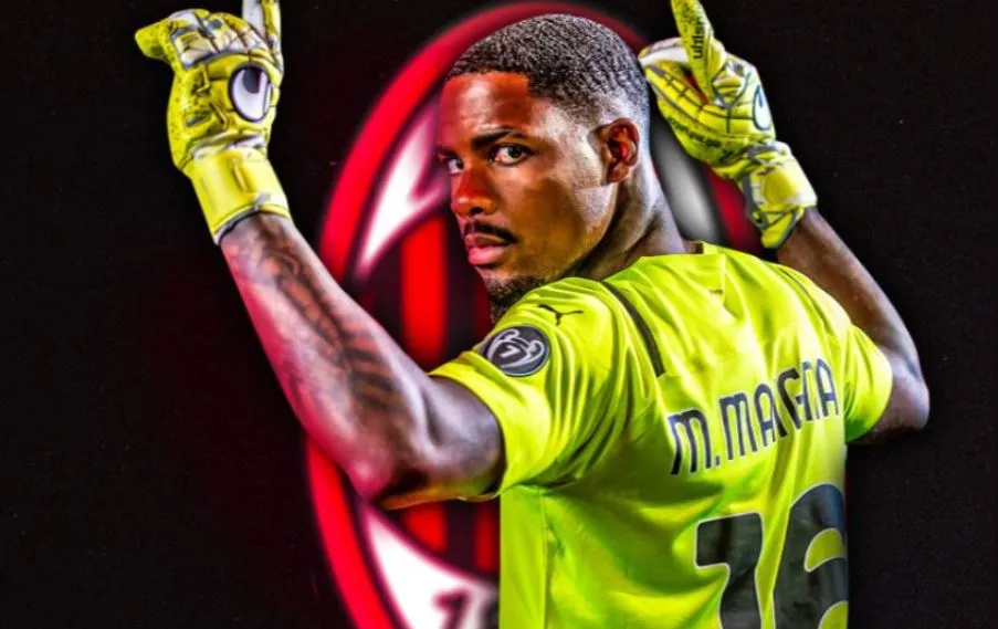 Mike Maignan dan Blunder yang Menjadi Titik Awal Tersungkurnya AC Milan Mike Maignan