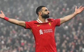Mohamed Salah Mainkan Tawaran Arab Saudi untuk Desak Kontrak Baru di Liverpool?